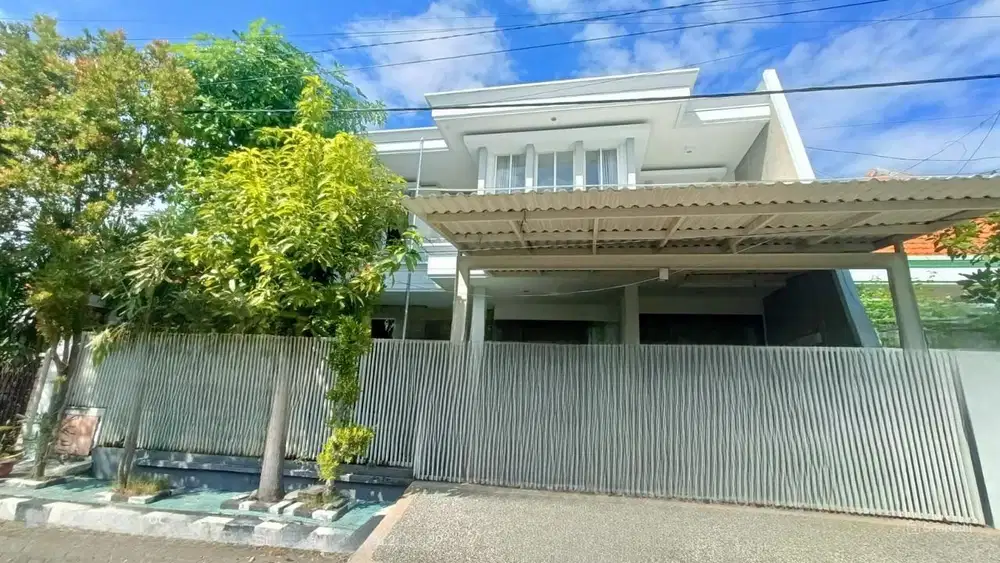 DIJUAL RUMAH, 2 LANΤΑΙ, Manyar Kartika, 2 Lantai, SHM dekat MERR