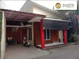 Dijual Rumah Cantik Posisi di Pojok Di sekitar Bintaro Jaya