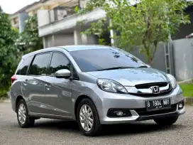 Mobilio E AT 2016 Abu-Abu Muda Metalik