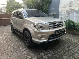 DIJUAL FORTUNER