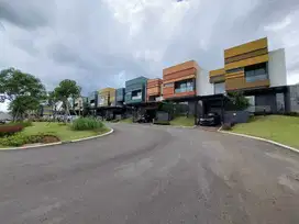 Dijual Rumah Cakep Private Pool, Cluster Mozart Symphonia