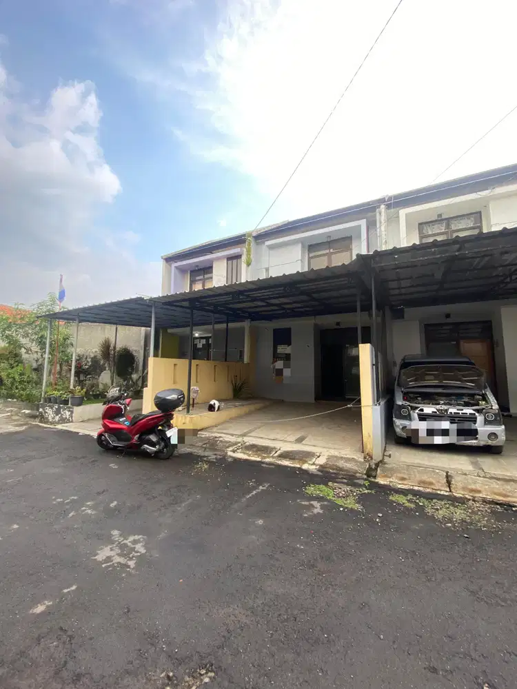 Rumah 2 Lantai CLUSTER Edelweis Town House Arcamanik dekat AL Ghifari