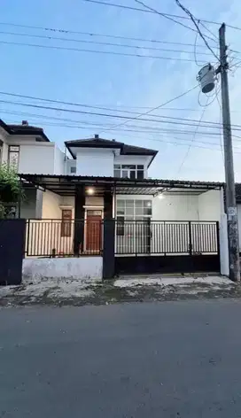 Rumah Dijual Lingkungan Tenang Cocok Untuk Keluarga Kecil Dekat UMY