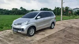 Daihatsu Xenia 2012 Bensin