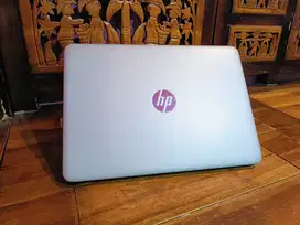 Laptop HP 840 Core i7-7500U Ram 8Gb SSD 512Gb Normal Mulus