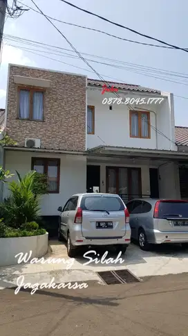 Rumah Bagus 2 Lt dlm Cluster MURAH area Warung Sila, Jagakarsa, Jaksel