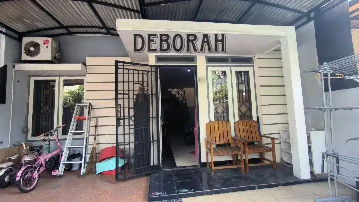 Taman royal rumah 1 1/4 lantai dijual cepat luas 84 lokasi oke