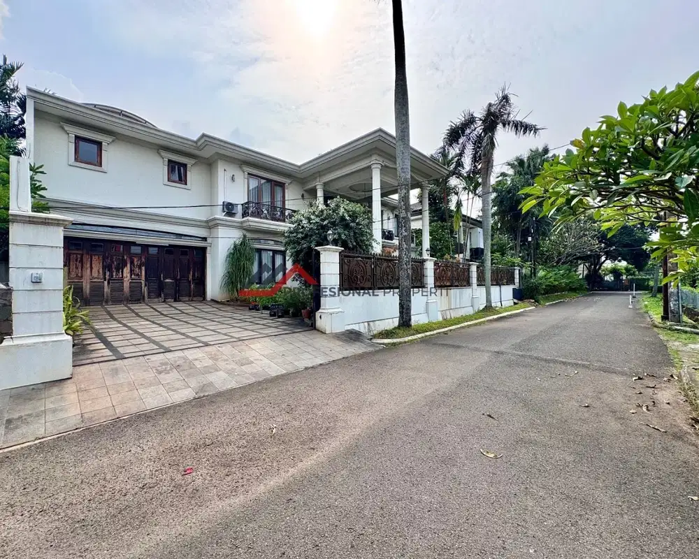 Rumah Bagus Mewah Dalam Komplek Dekat MRT Fatmawati