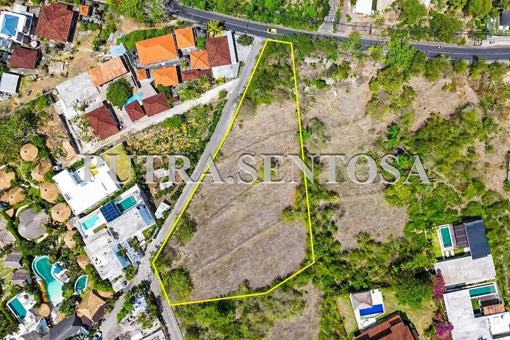 TANAH LABUAN SAIT JALAN UTAMA PECATU BADUNG BALI