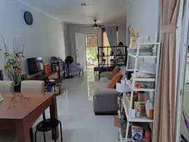 DIJUAL RUMAH 2 LANTAI DI CLUSTER BARU KOTA WISATA, DEKAT MAL!