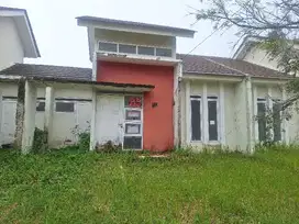 Dijual rumah standar dibawah harga pasar di Citra Indah City