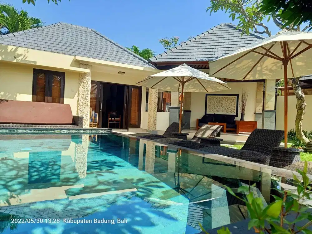 FOR SALE VILLA LUXURY DI SEMINYAK BALI