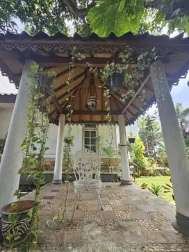 Rumah Lama 1,5 Lantai Area Tenang Di Area Pakubuwono