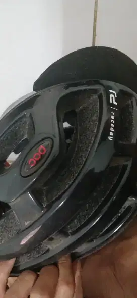 Helm poc pet bern