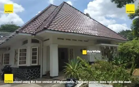Rumah Estetik Bagus & Strategis Jalan Menteng Jakarta Pusat