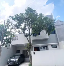 Dijual Rumah komplek arcamanik