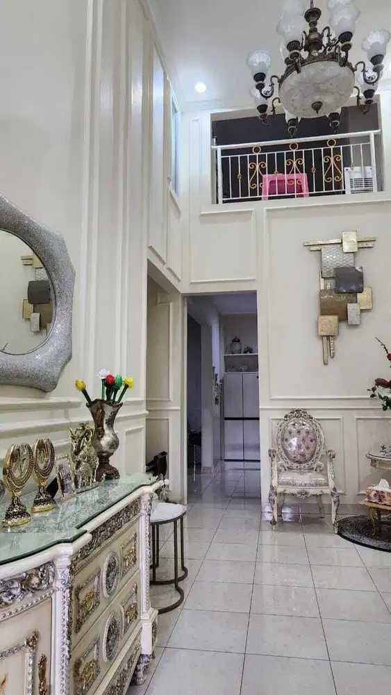 Rumah citra Gran Cibubur cantik terawat