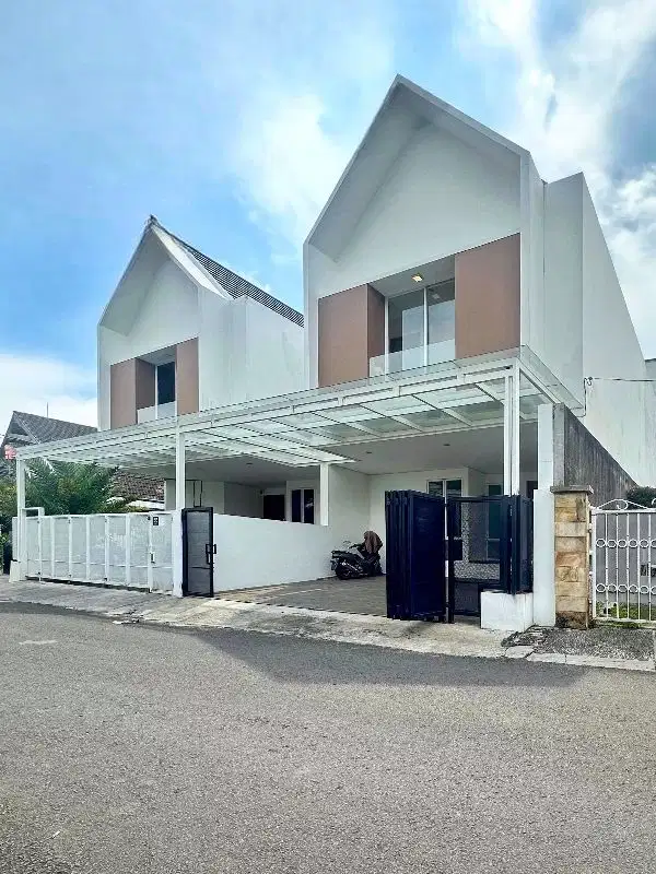 RUMAH MODERN SIAP HUNI DI PEJATEN BARAT JAKARTA