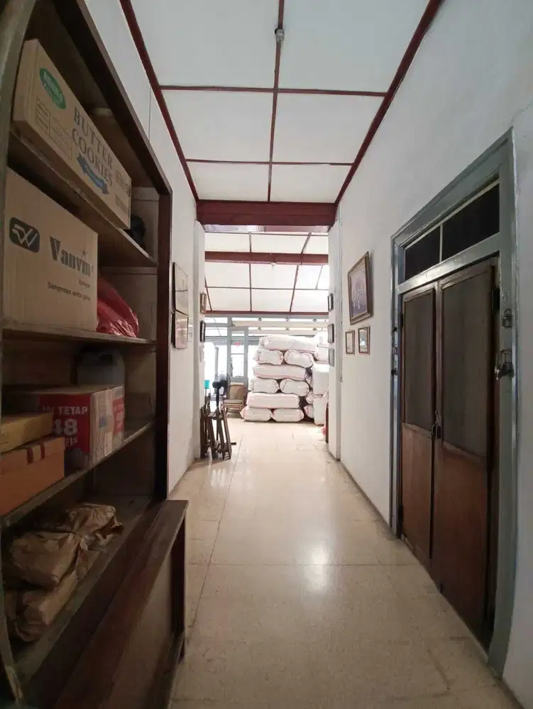 Rumah Usaha Komersial Jalan Waspada dekat Pasar Atom Lokasi Strategis