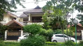 RUMAH MEWAH LINGKUNGAN ISTIMEWA DI KOMPLEK CIPINANG ELOK