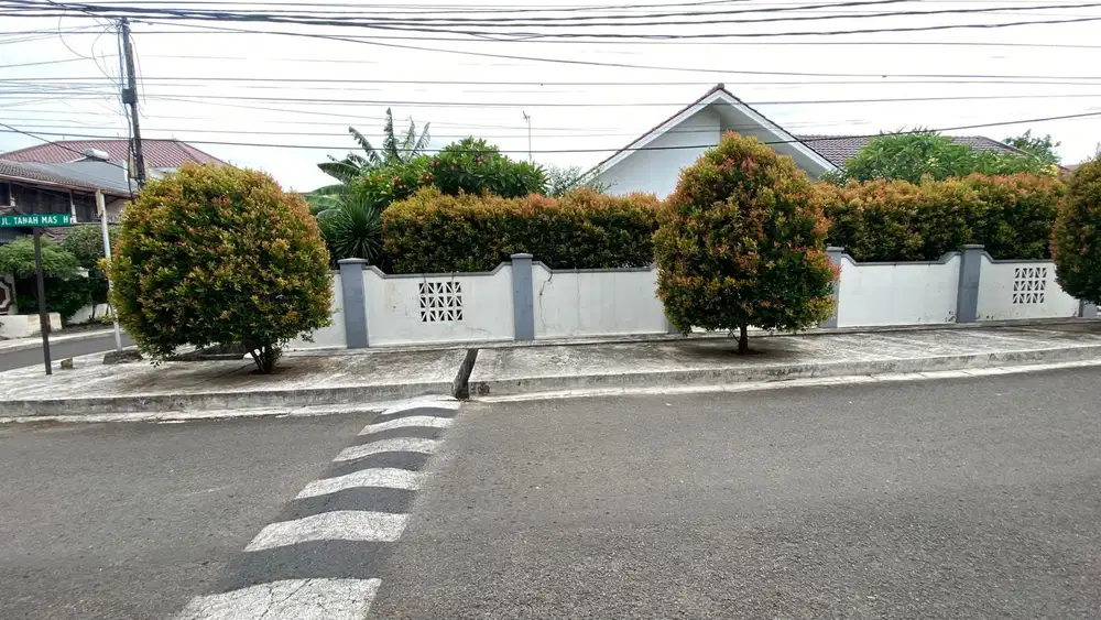 Rumah luas siap huni di kayu putih Jakarta Timur Jakarta