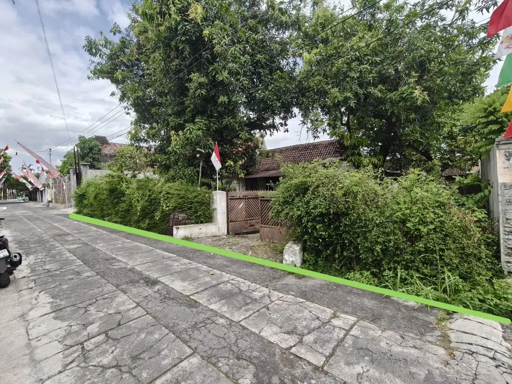 Tanah Pekarangan Luas 615m² Tengah Kota Solo