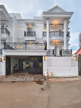 Rumah Baru Mewah Dalam Komplek Lokasi Strategis Di Cilandak