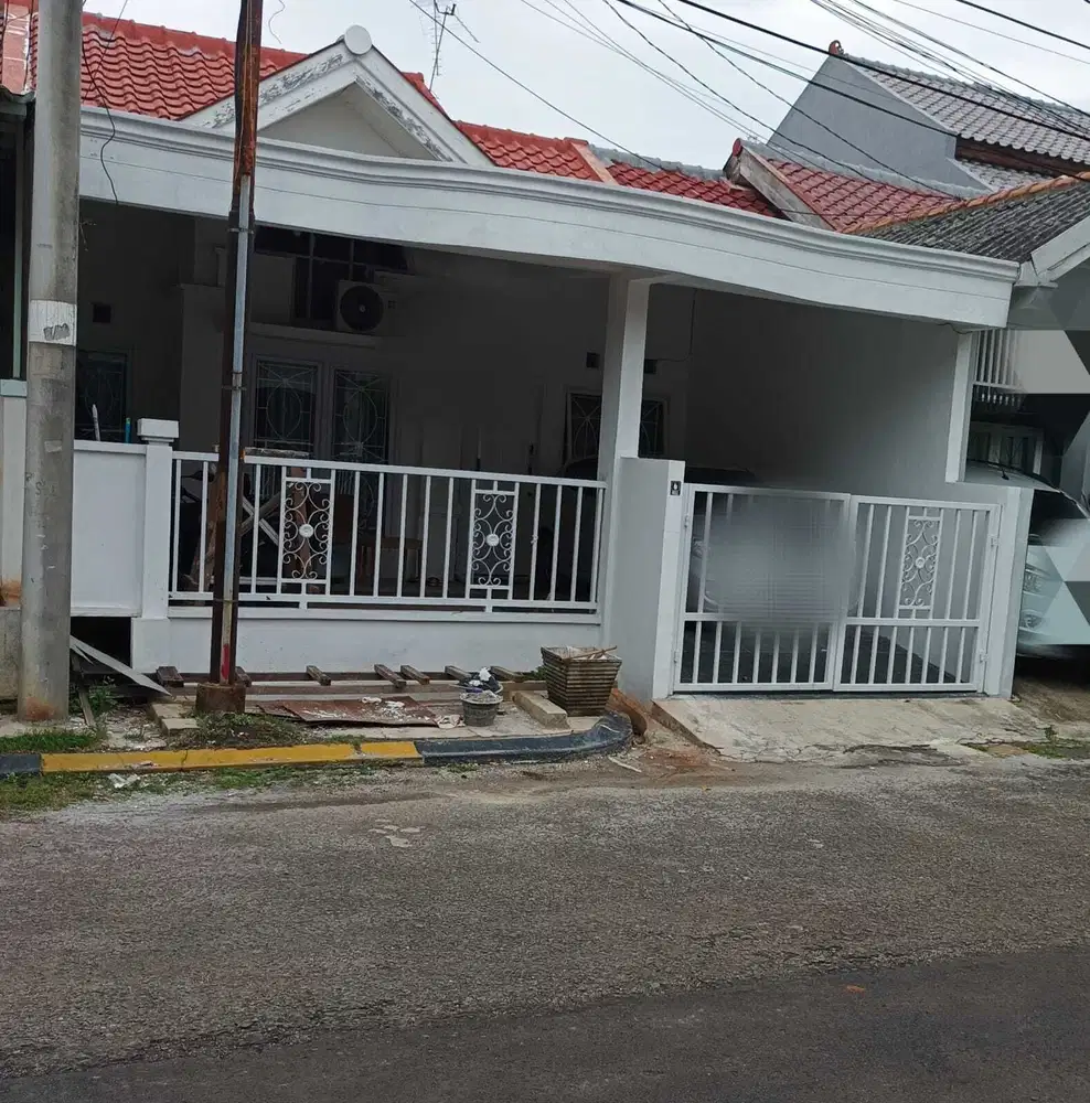 Rumah Rapi Siap Huni di Cluster Taman Sari Harapan Indah, Bekasi