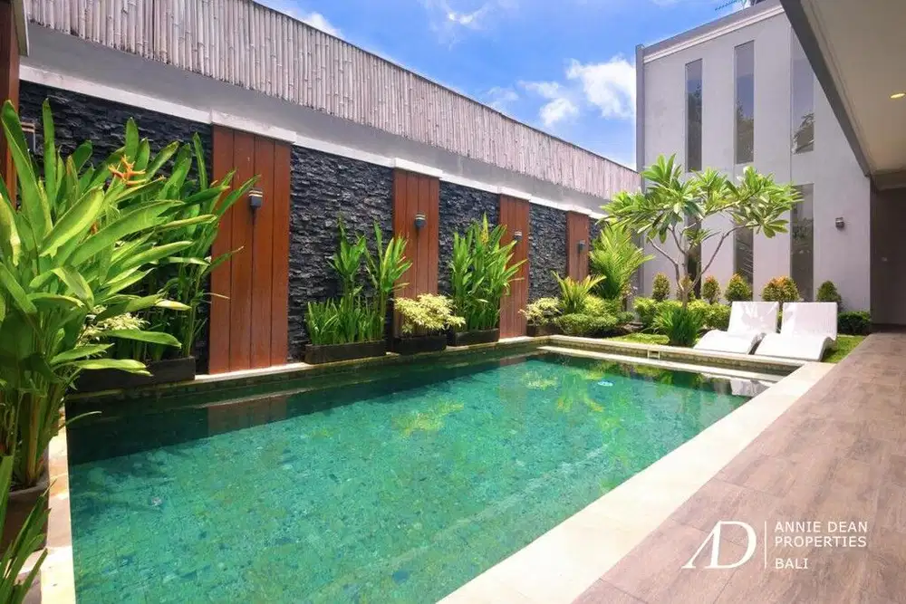 FREEHOLD MODERN CONTEMPORARY VILLA IN PRIME LOCATION KEROBOKAN/CANGGU