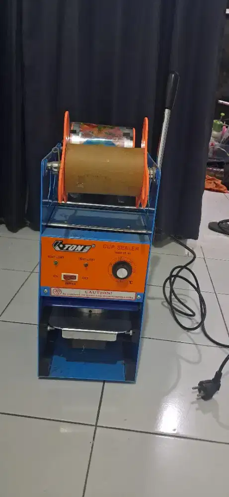 Sealing press, aquarium & amplifier
