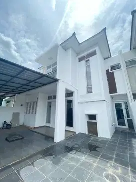 [SEWA] NEGO Rumah Murah 2 Lt @ Cluster Regina Metland Menteng Jakarta
