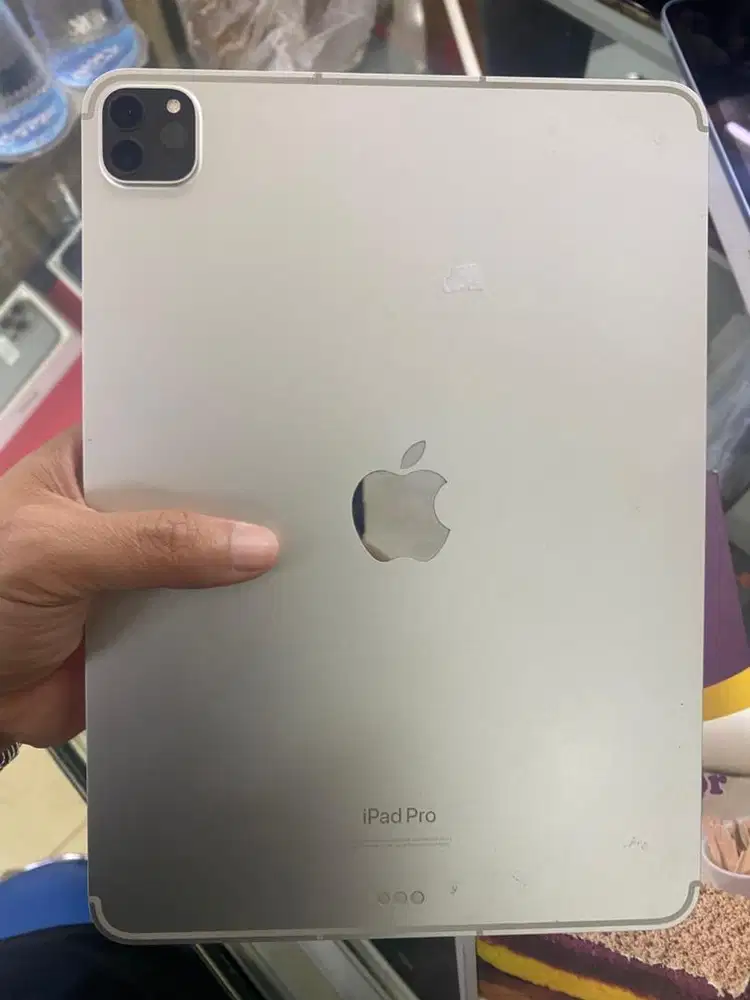 Ipad pro m2 11 inch wifi cell ex ibox mulussss tanpa box