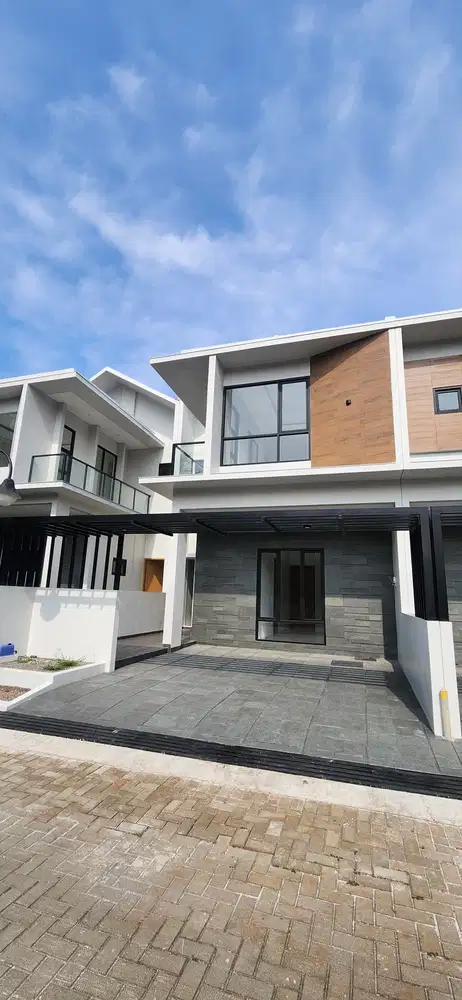 Rumah Mewah Circle Residence, Akses Setiabudi & Komplek Eksklusif