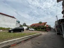 tanah strategis dekat lapangan rampal