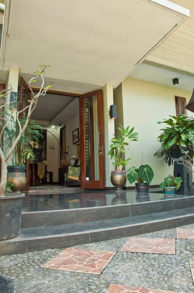 Rumah di Kawasan Komersil Sayap Riau Sayap Juanda DAgo
