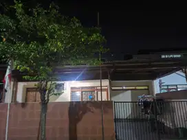 Rumah murah hitung tanah Kutisari indah Dekat universitas petra