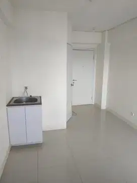 GREEN PRAMUKA SQUARE ROOM 2BED KOSONG JUAL CEPAT UNIT BAGUS