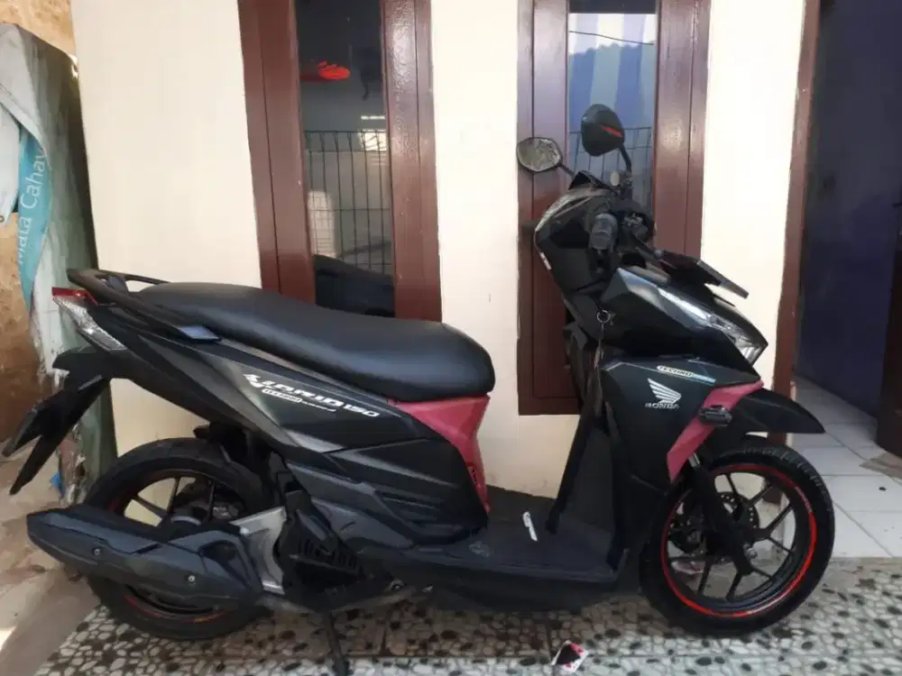 HONDA VARIO 150CC PAJAK PANJANG SIAP PAKEK MOTOR BAGUS