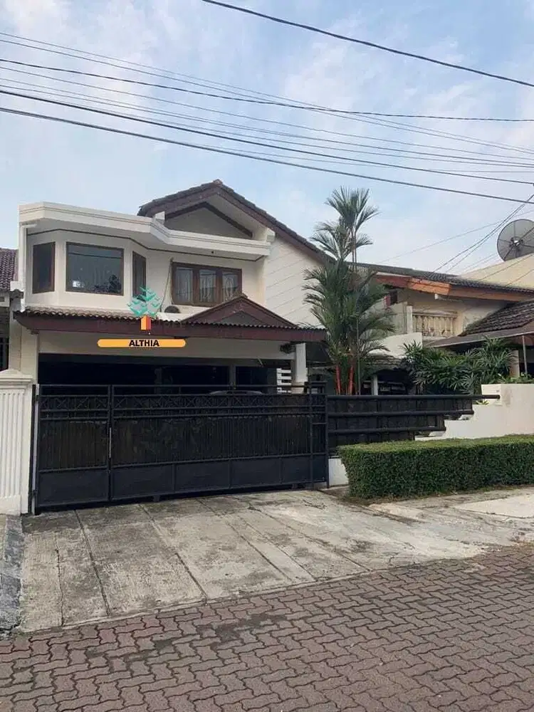 Rumah Minimalis Tropis Dalam Komplek Lebak Bulus Jakarta Selatan
