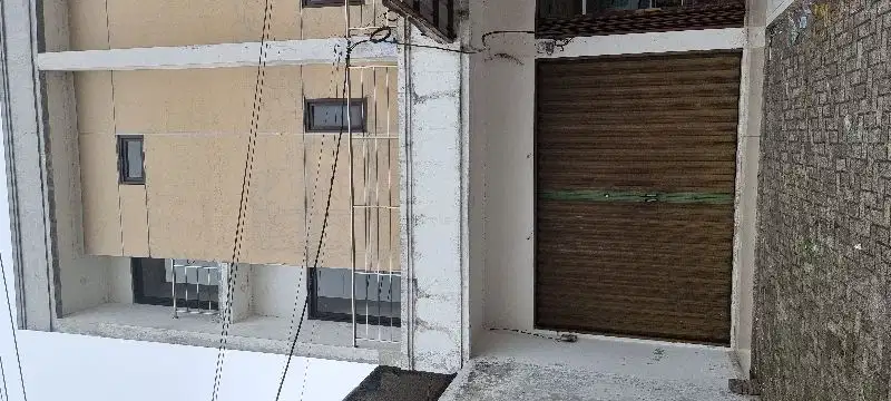 ruko dijalan utama kebon kopi strategis ramai untuk usaha, dijual