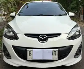 Mazda 2 2011 Bensin
