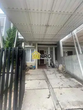 Di jual rumah 2 lantai di bukit golf riverside dekat toll cimanggis