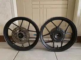 Velg vario 125 2017 led old