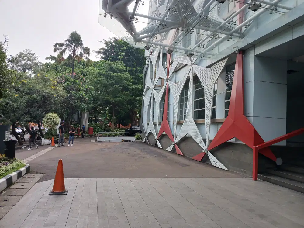 Sewa Kantor Strategis Dekat Transportasi Umum Menteng Jakarta Pusat