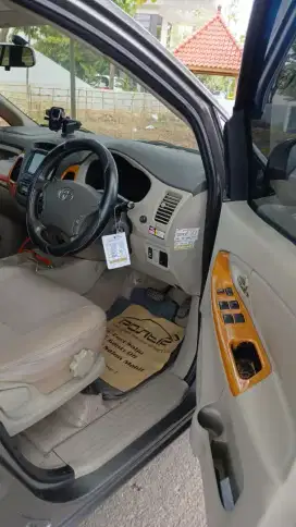 Innova bensin 2010 transmisi otomatis Type v Luxury bulu kera