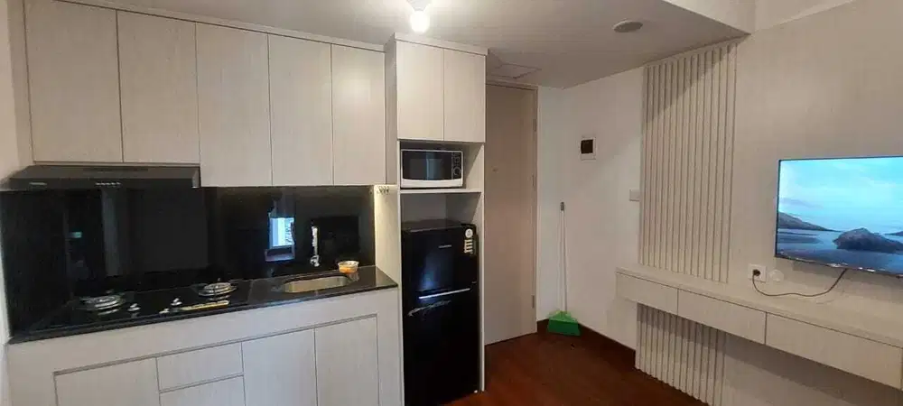 Sewa apartemen tokyo pik2 2br full furnish view laut