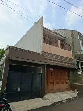 Rumah 2 Lantai Komplek Marinir, Tidak Banjir, Dekat Exit Toll Sawangan