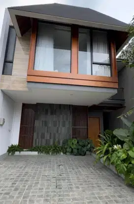Rumah Dalam Perumahan Di Maguwoharjo Dekat Gis