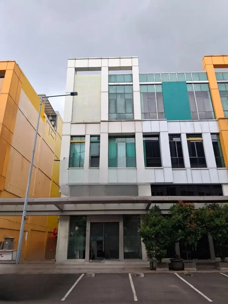 DIJUAL RUKAN GRAHA BOULEVARD KELAP AGADING 3 LANTAI