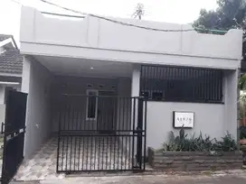 Rumah Dijual di selatan serpong siap huni baru direnovasi